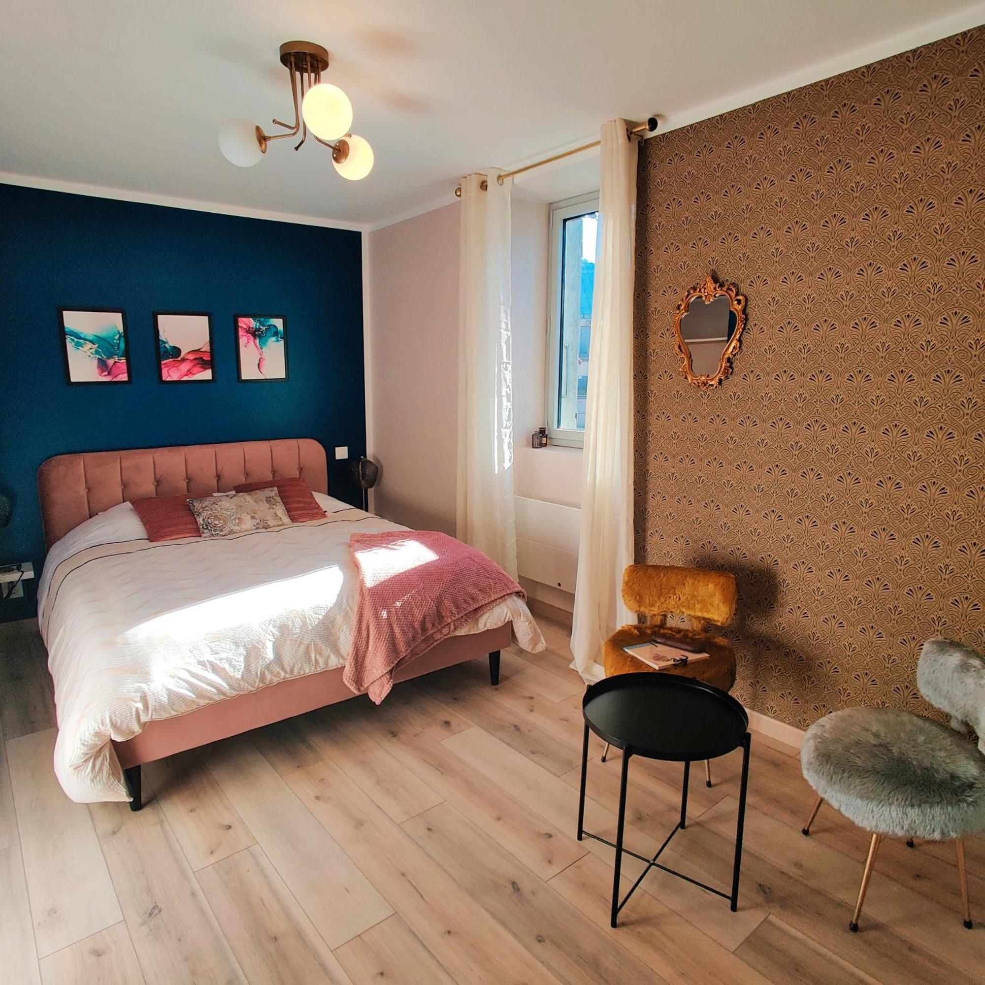 Hotel Au Coin Du Chemin Chambéry Zimmer foto